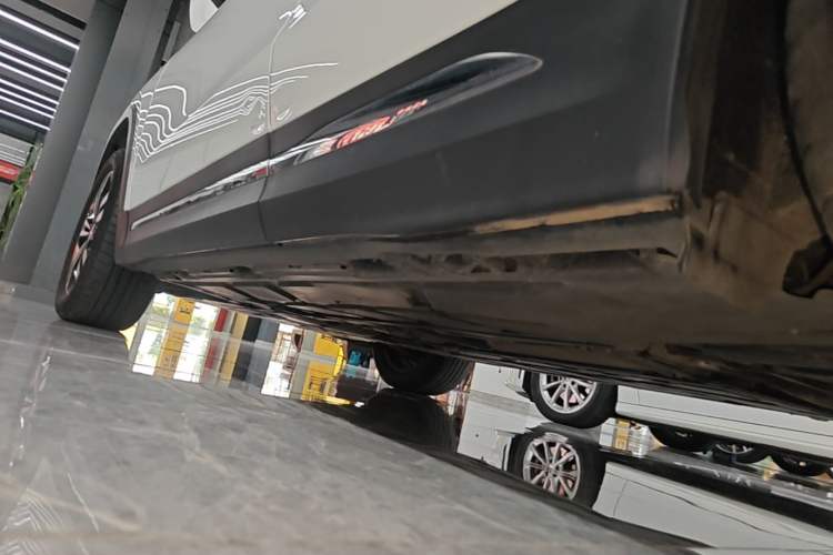 Used Mercedes-Benz GLA 2022 Facelifted GLA 200 Left Side Sill