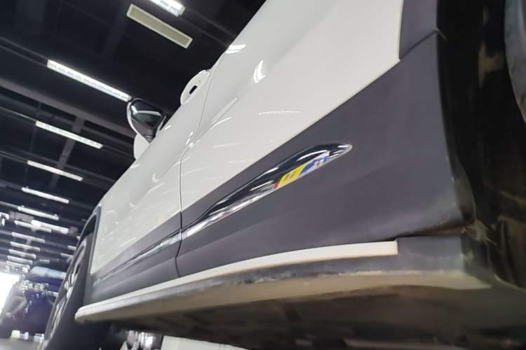 Used Mercedes-Benz GLA 2022 Facelifted GLA 200 Left Side Sill
