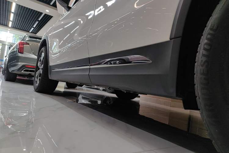 Used Mercedes-Benz GLA 2022 Facelifted GLA 200 Left Side Sill