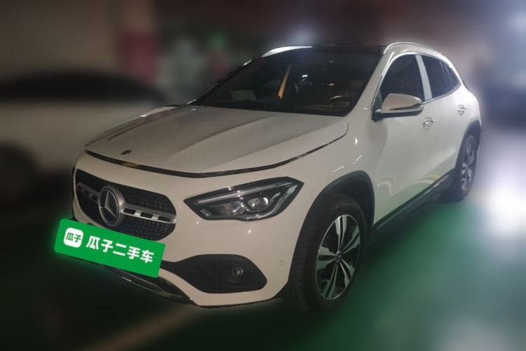 Used Mercedes-Benz GLA 2022 Facelifted GLA 200 Guazi used car, China used car export, Used car for sale, Used cars, Cheapest cars for sale