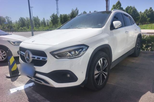 Ojetý Mercedes-Benz GLA 2022 GLA 200