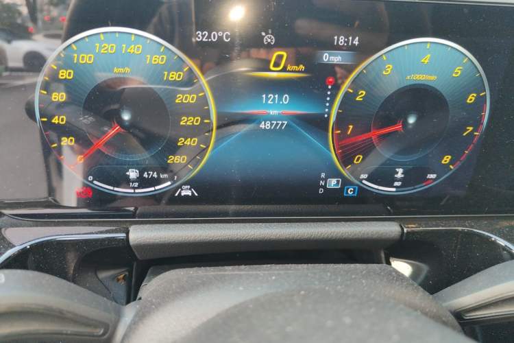 Used Mercedes-Benz GLA 2022 GLA 220 Odometer Close Up