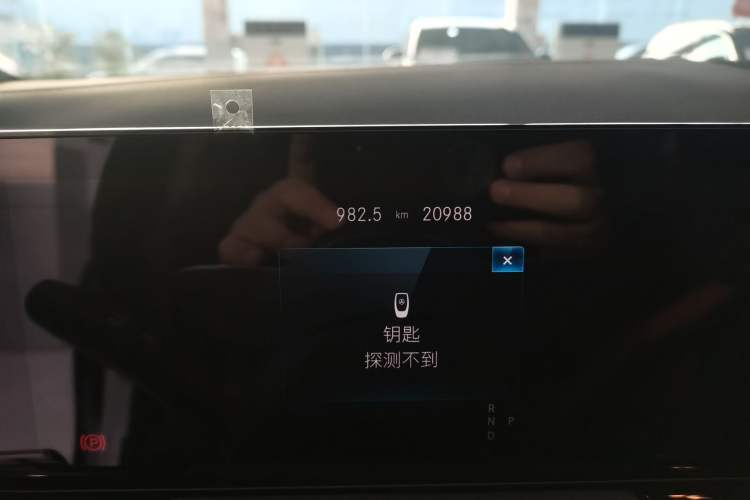 Used Mercedes-Benz GLA 2022 Facelifted GLA 200 Odometer Close Up
