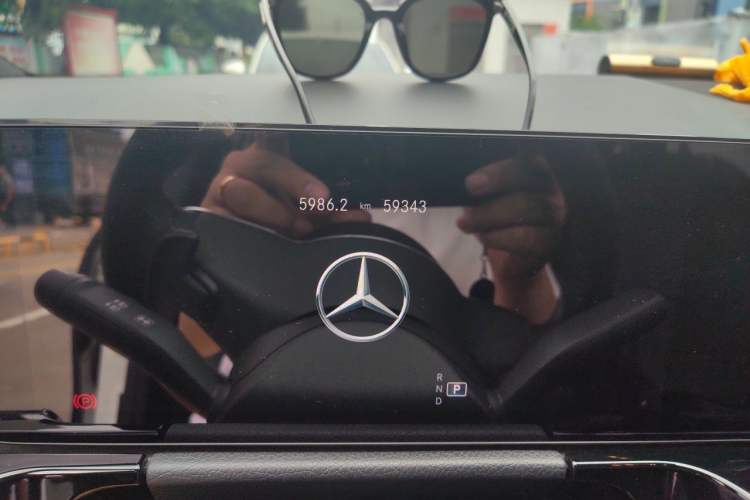 Used Mercedes-Benz GLA 2022 Second Facelift GLA 200 Odometer Close Up
