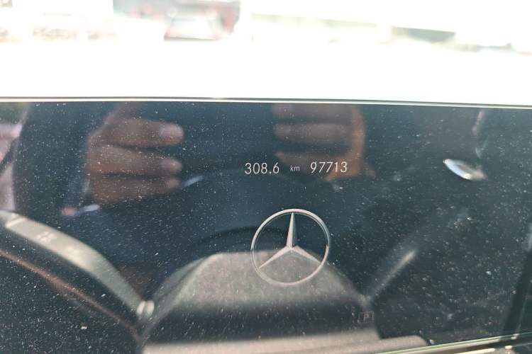 Used Mercedes-Benz GLA 2022 GLA 200 Odometer Close Up