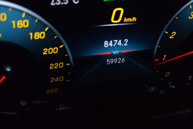Used Mercedes-Benz GLA 2022 Facelifted GLA 200 Odometer Close Up