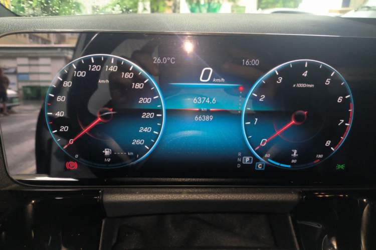 Used Mercedes-Benz GLA 2022 GLA 200 Odometer Close Up