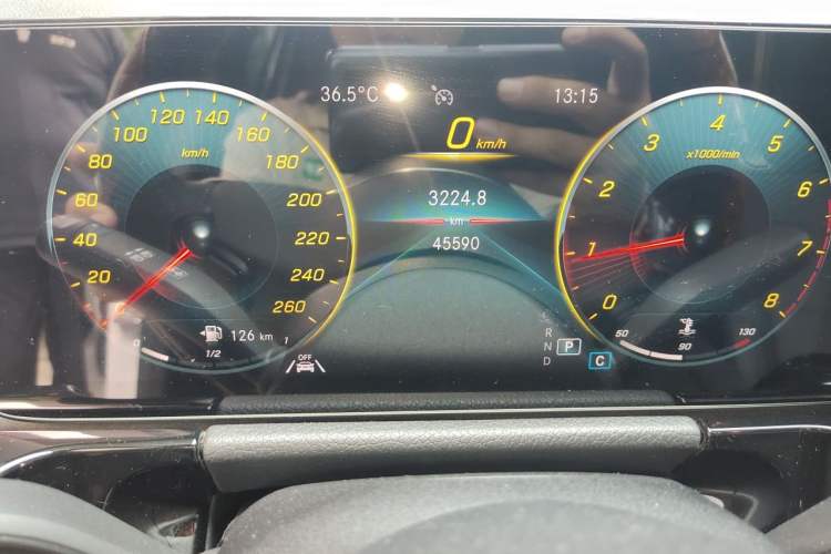 Used Mercedes-Benz GLA 2022 GLA 200 Odometer Close Up
