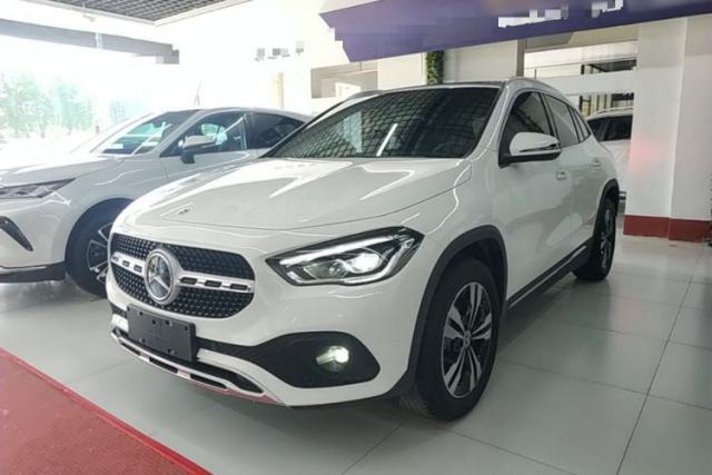 Ojetý Mercedes-Benz GLA 2022 GLA 220