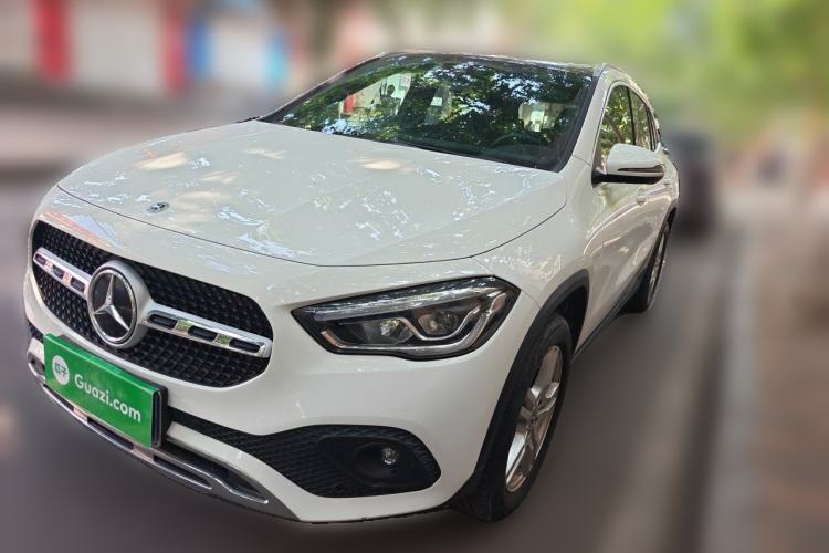 Used Mercedes-Benz GLA 2022 Second Facelift GLA 200 Guazi used car, China used car export, Used car for sale, Used cars, Cheapest cars for sale