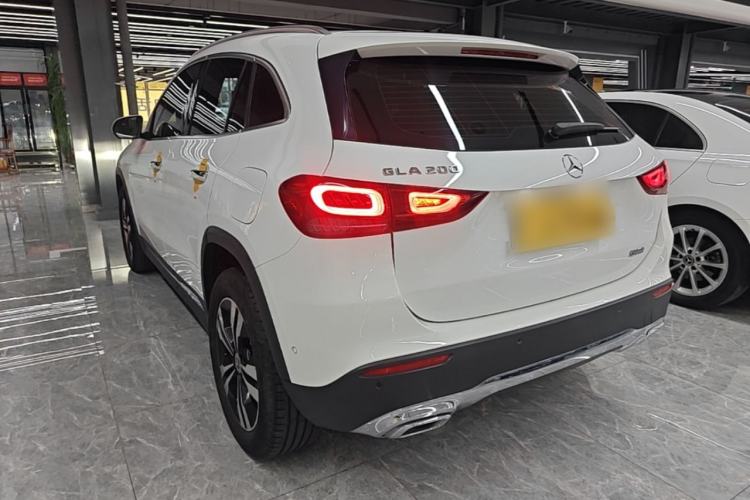 Used Mercedes-Benz GLA 2022 Facelifted GLA 200 Rear Left 45 Deg