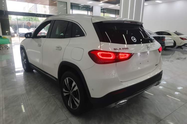 Used Mercedes-Benz GLA 2022 GLA 200 Rear Left 45 Deg