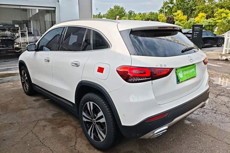 Used Mercedes-Benz GLA 2022 Facelifted GLA 200 Rear Left 45 Deg