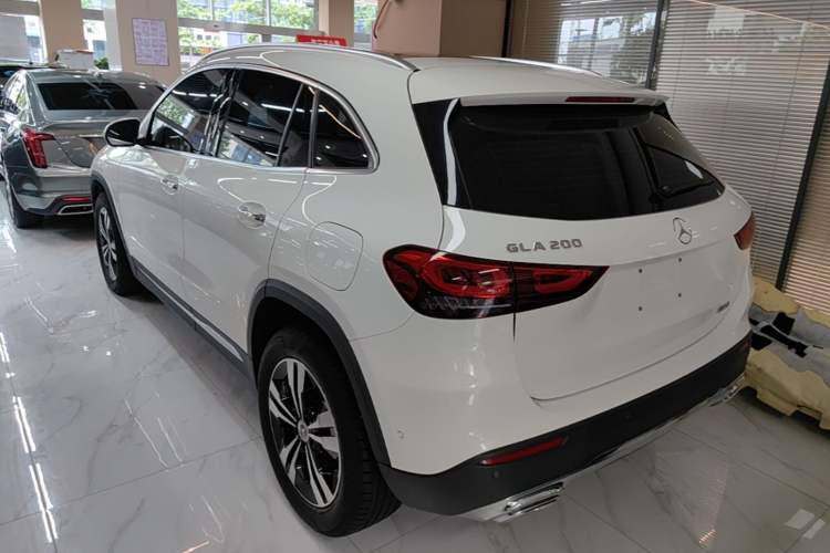 Used Mercedes-Benz GLA 2022 Facelifted GLA 200 Rear Left 45 Deg