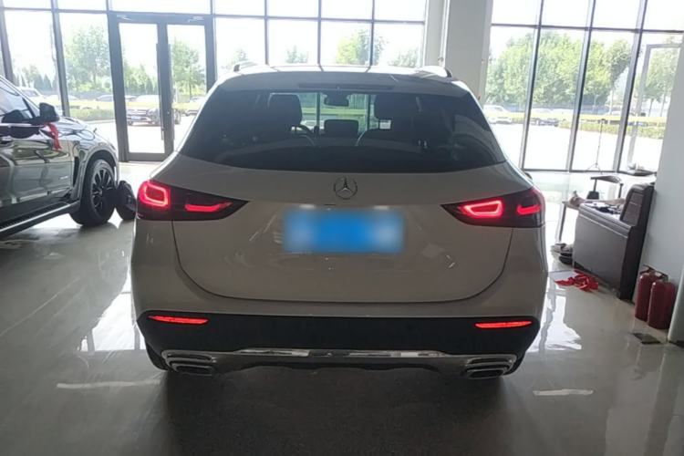 Mercedes-Benz GLA 220 2022 — фото 5