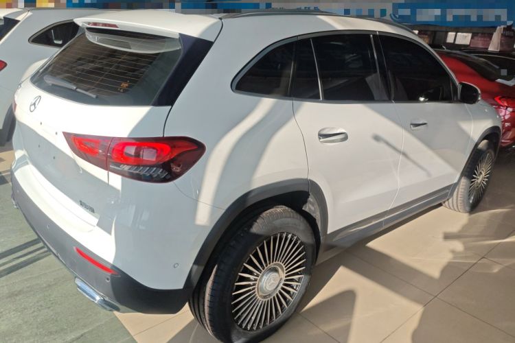 Used Mercedes-Benz GLA 2022 Facelifted GLA 200 Rear Right 45 Deg