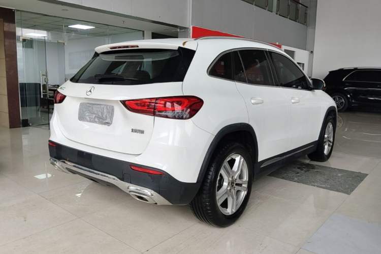 Used Mercedes-Benz GLA 2022 Second Facelift GLA 200 Rear Right 45 Deg