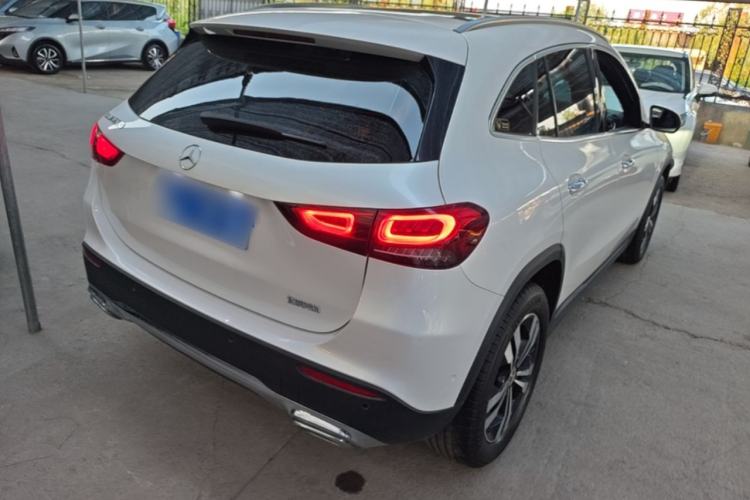 Used Mercedes-Benz GLA 2022 Facelifted GLA 200 Rear Right 45 Deg