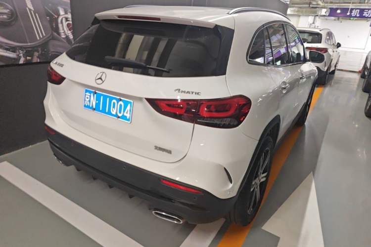 Used Mercedes-Benz GLA 2022 GLA 220 4MATIC Rear Right 45 Deg