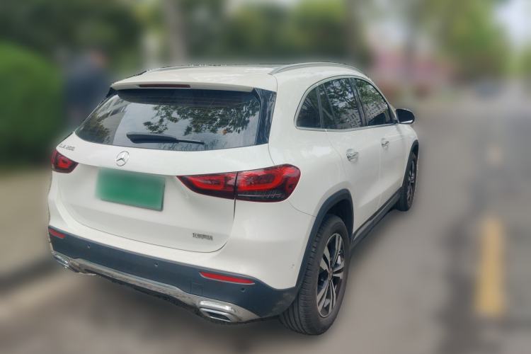 Used Mercedes-Benz GLA 2022 Facelifted GLA 200 Rear Right 45 Deg