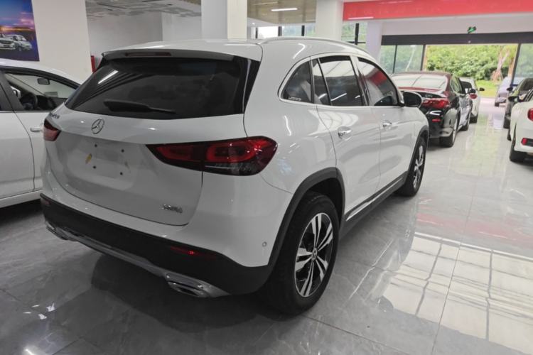 Used Mercedes-Benz GLA 2022 Facelifted GLA 200 Rear Right 45 Deg