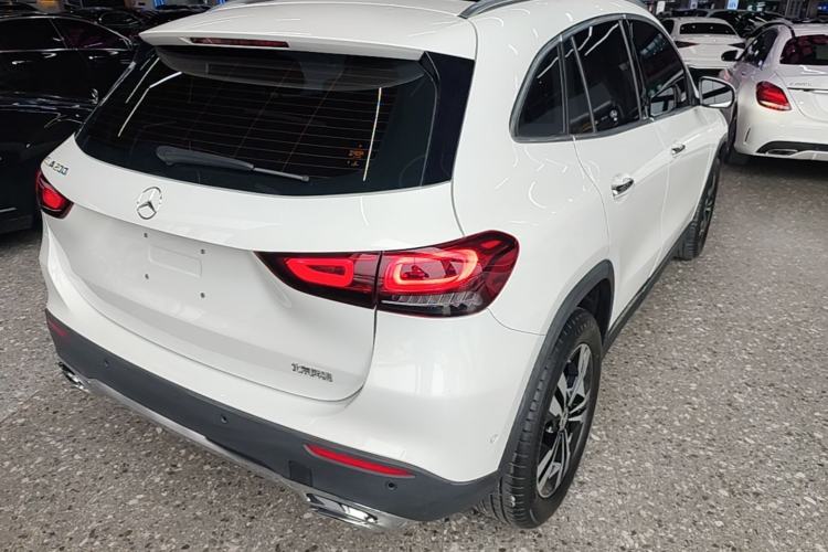 Used Mercedes-Benz GLA 2022 Facelifted GLA 200 Rear Right 45 Deg