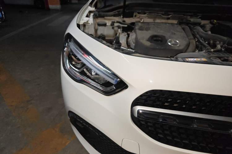 Used Mercedes-Benz GLA 2022 Facelifted GLA 200 Right Front Headlight