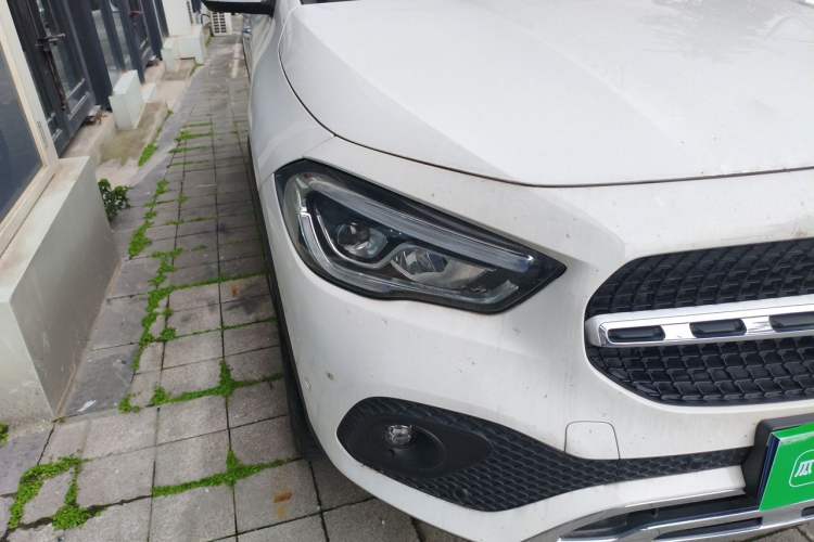 Used Mercedes-Benz GLA 2022 Facelifted GLA 200 Right Front Headlight