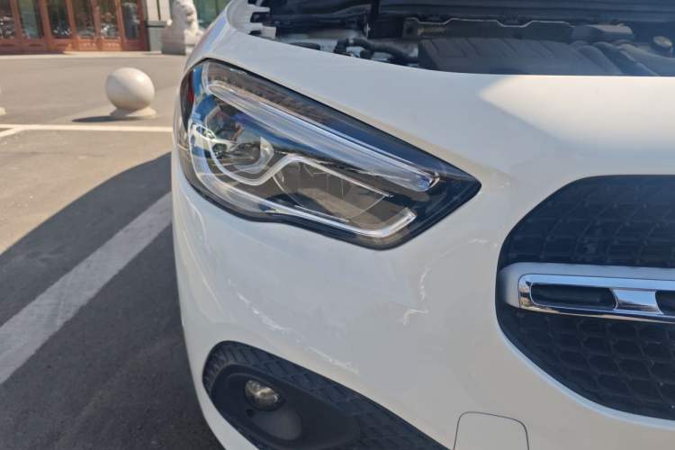 Used Mercedes-Benz GLA 2022 Facelifted GLA 200 Right Front Headlight
