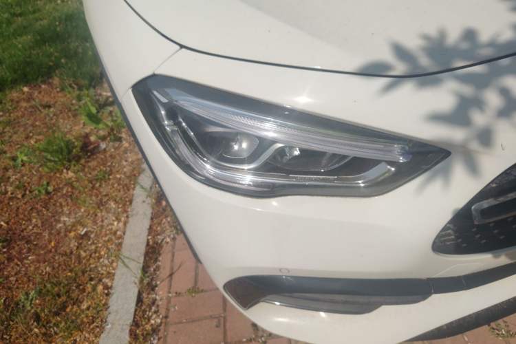 Used Mercedes-Benz GLA 2022 GLA 220 4MATIC Right Front Headlight