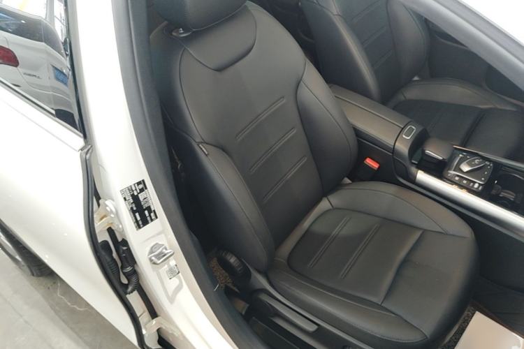 Used Mercedes-Benz GLA 2022 Second Facelift GLA 200 Right Front Seat
