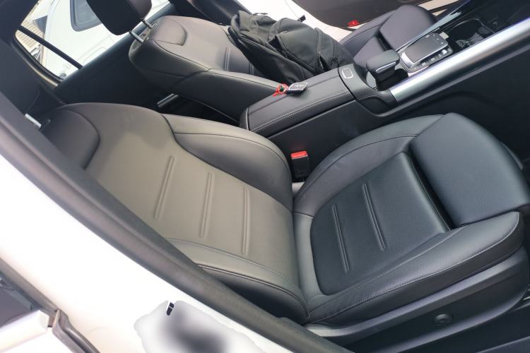 Used Mercedes-Benz GLA 2022 GLA 200 Right Front Seat