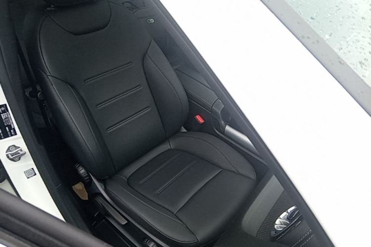 Used Mercedes-Benz GLA 2022 GLA 220 Right Front Seat