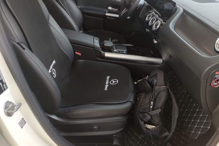 Used Mercedes-Benz GLA 2022 GLA 200 Right Front Seat