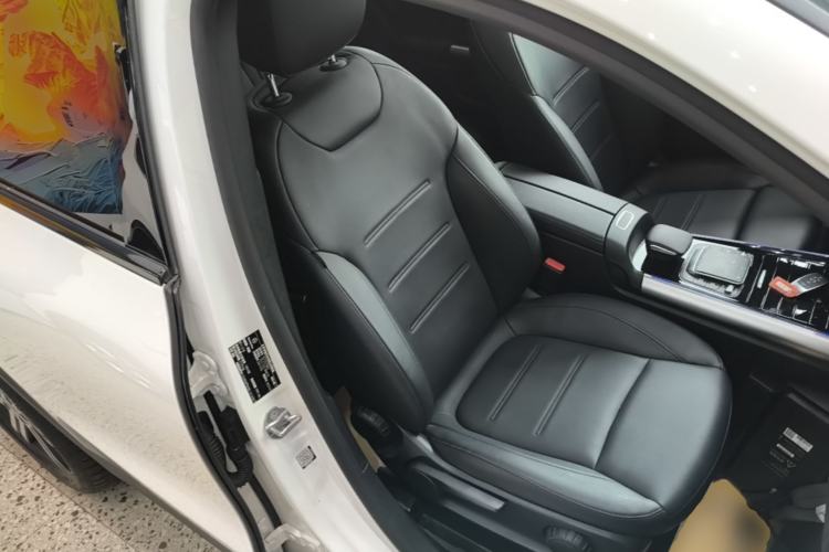 Used Mercedes-Benz GLA 2022 GLA 220 4MATIC Right Front Seat