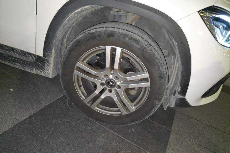 Used Mercedes-Benz GLA 2022 Second Facelift GLA 200 Right Front Wheel Hub