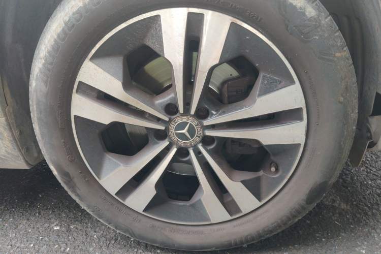 Used Mercedes-Benz GLA 2022 GLA 200 Right Front Wheel Hub