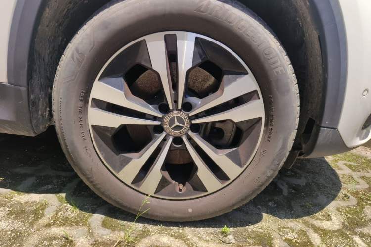 Used Mercedes-Benz GLA 2022 GLA 220 Right Front Wheel Hub
