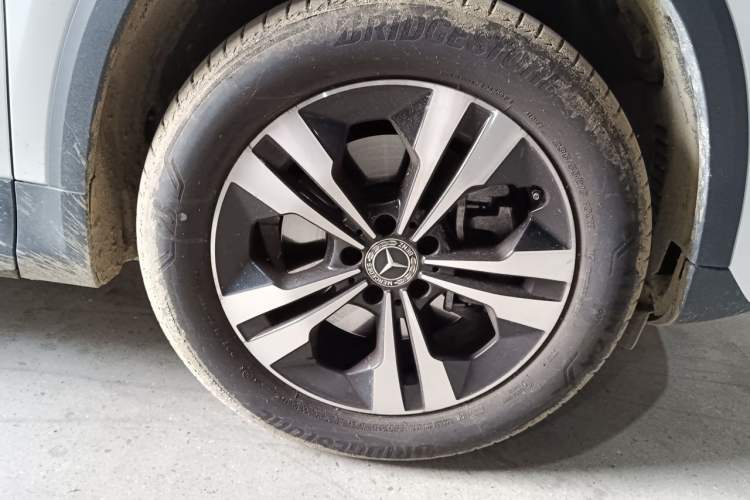 Used Mercedes-Benz GLA 2022 GLA 220 Right Front Wheel Hub