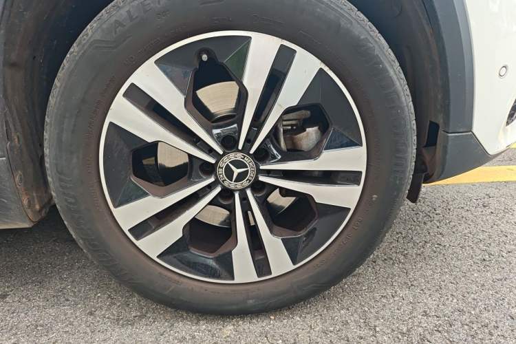 Used Mercedes-Benz GLA 2022 Facelifted GLA 200 Right Front Wheel Hub