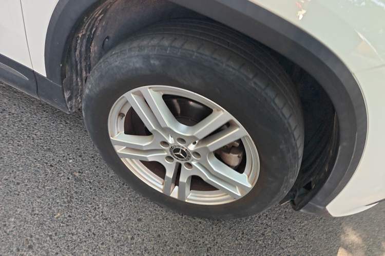 Used Mercedes-Benz GLA 2022 Second Facelift GLA 200 Right Front Wheel Hub