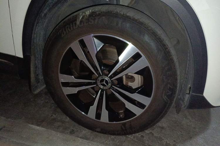 Used Mercedes-Benz GLA 2022 GLA 220 Right Front Wheel Hub