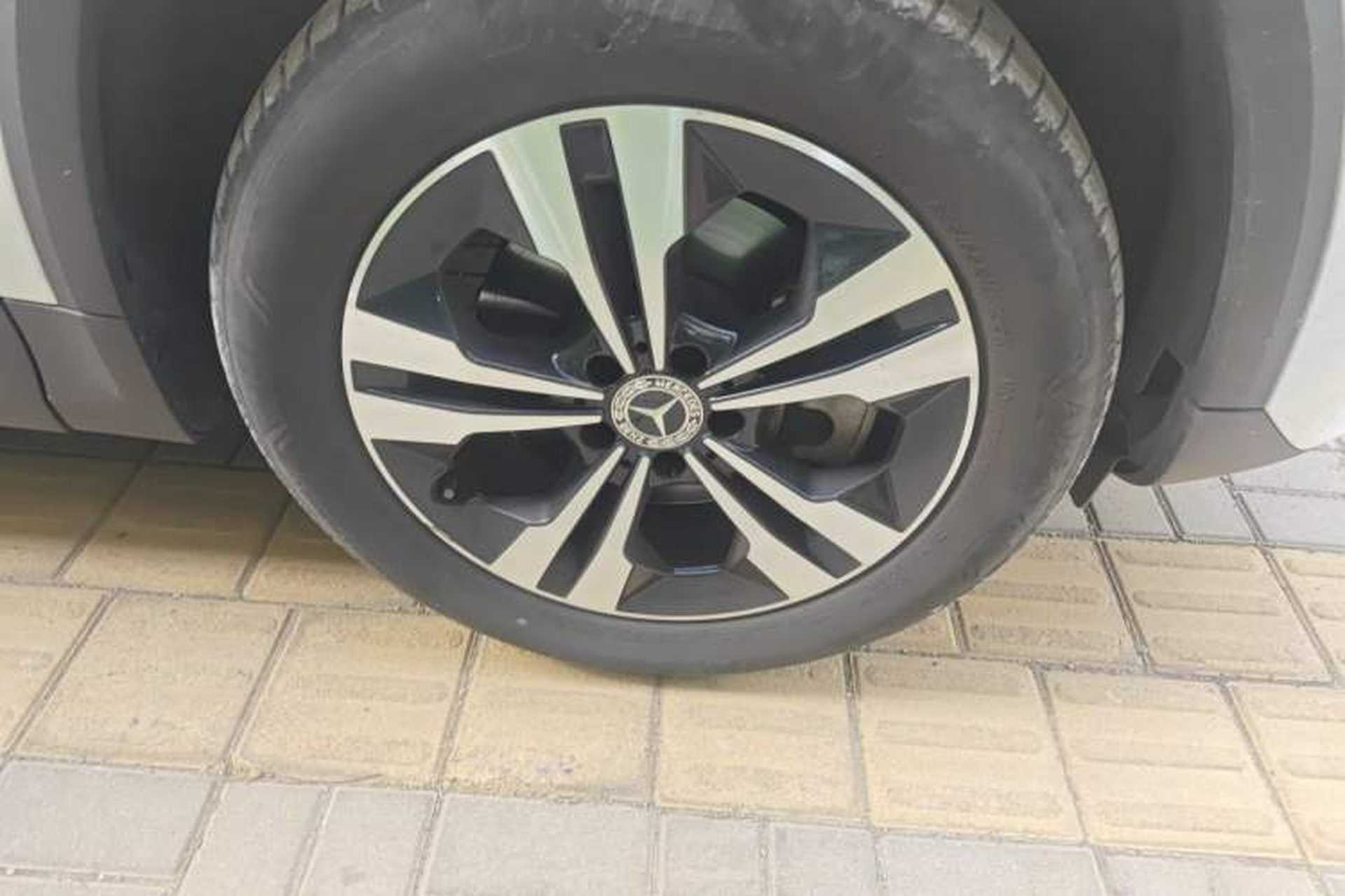 Used Mercedes-Benz GLA 2022 GLA 220 Right Front Wheel Hub