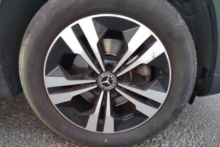 Used Mercedes-Benz GLA 2022 GLA 200 Right Front Wheel Hub