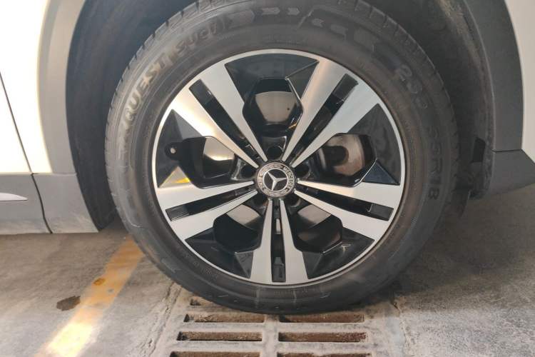 Used Mercedes-Benz GLA 2022 GLA 220 Right Front Wheel Hub