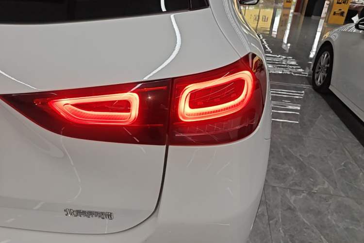 Used Mercedes-Benz GLA 2022 Facelifted GLA 200 Right Rear Taillight