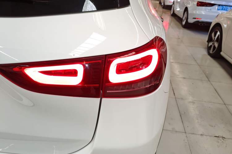 Used Mercedes-Benz GLA 2022 Facelifted GLA 200 Right Rear Taillight