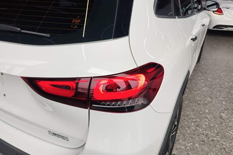Used Mercedes-Benz GLA 2022 Facelifted GLA 200 Right Rear Taillight