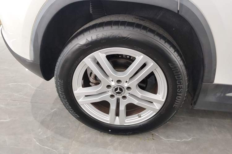 Used Mercedes-Benz GLA 2022 Second Facelift GLA 200 Right Rear Wheel Hub