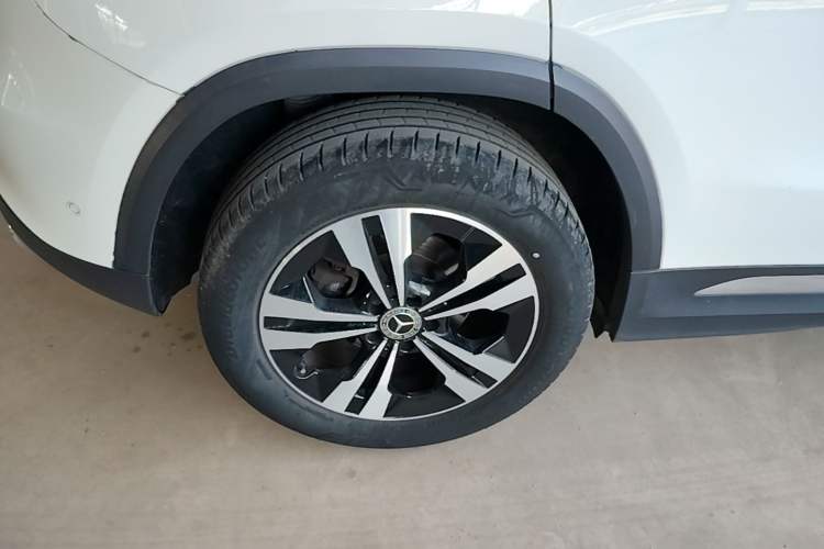 Used Mercedes-Benz GLA 2022 Facelifted GLA 200 Right Rear Wheel Hub